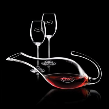 Reyna Carafe and 2 Wine Glasses Engraved